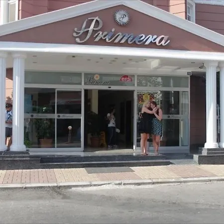 Primera & App מלון דירות 3*