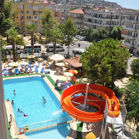 Primera & App Hotel de apartamente