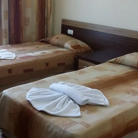 Apartmanhotel Primera & App 3*