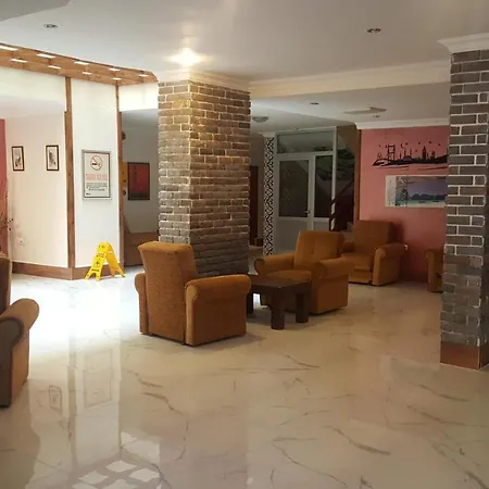 Primera & App Apartmanhotel 3*