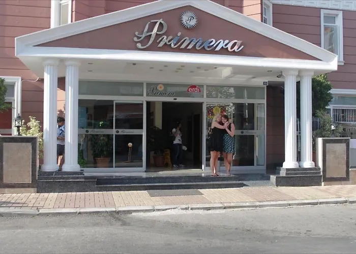 Aparthotel Primera & App