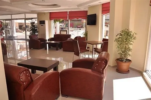 Aparthotel Primera & App 3*