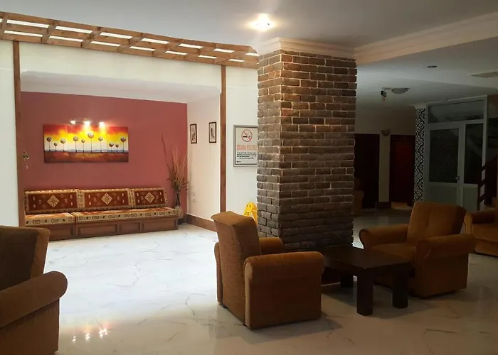 Primera & App Aparthotel 3*