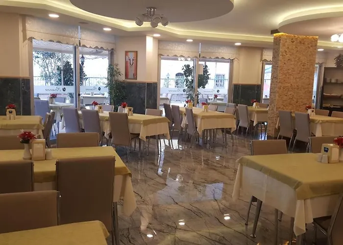 Aparthotel Primera & App