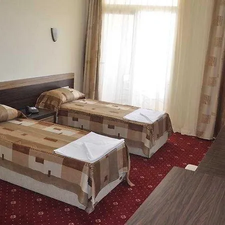 Primera & App Apartmanhotel 3*