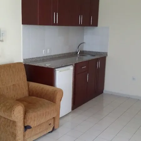 Primera & App Apartmanhotel 3*